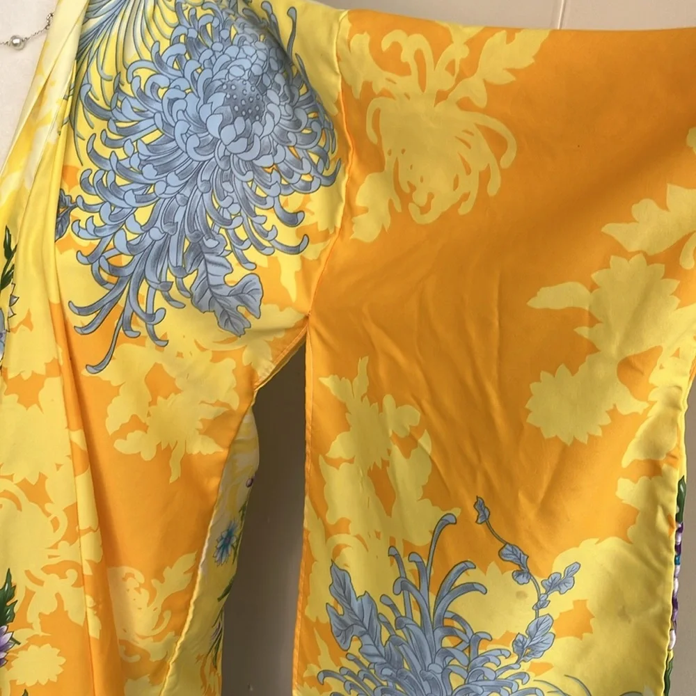 Vintage 70s 80s Yellow Floral Kimono Robe - Picture 4 of 9